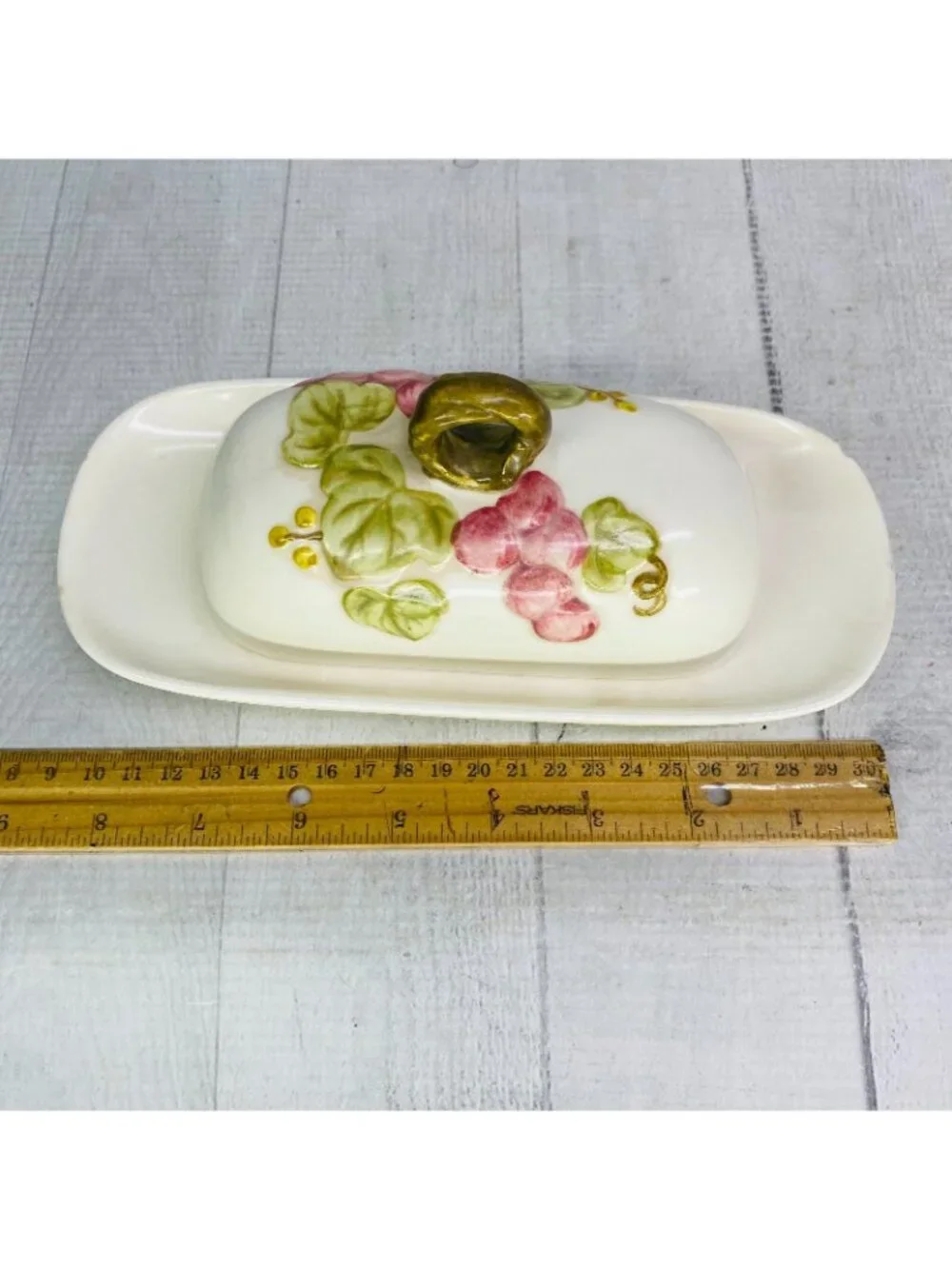 MCM Metlox Poppytrail Vernon VINTAGE PINK Grapes 1/4 Pound Covered Butter Dish